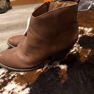 Ankle booties
